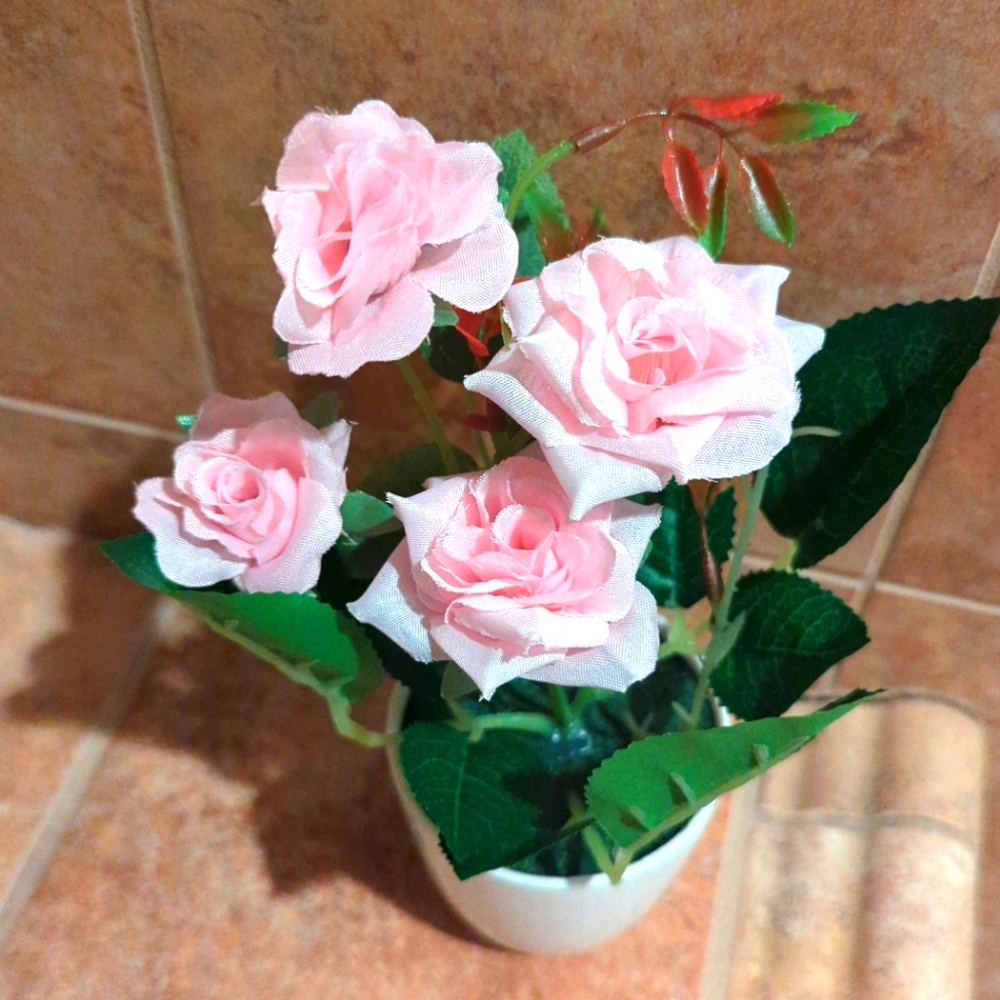 Artificial potted flowers 🌺